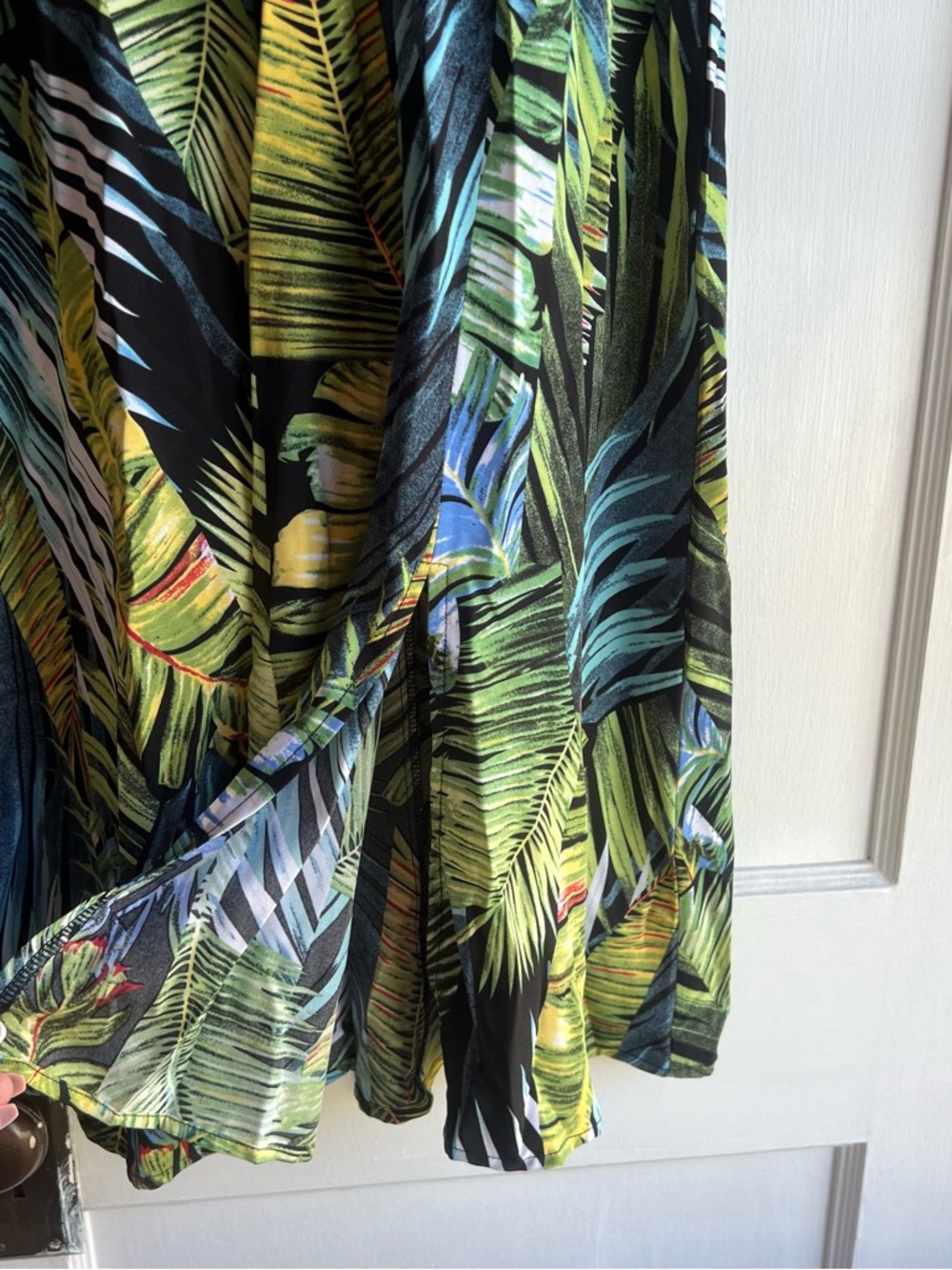 SHEIN Black & Tropical Leaf Print Midi Dress - Picture 3 of 12